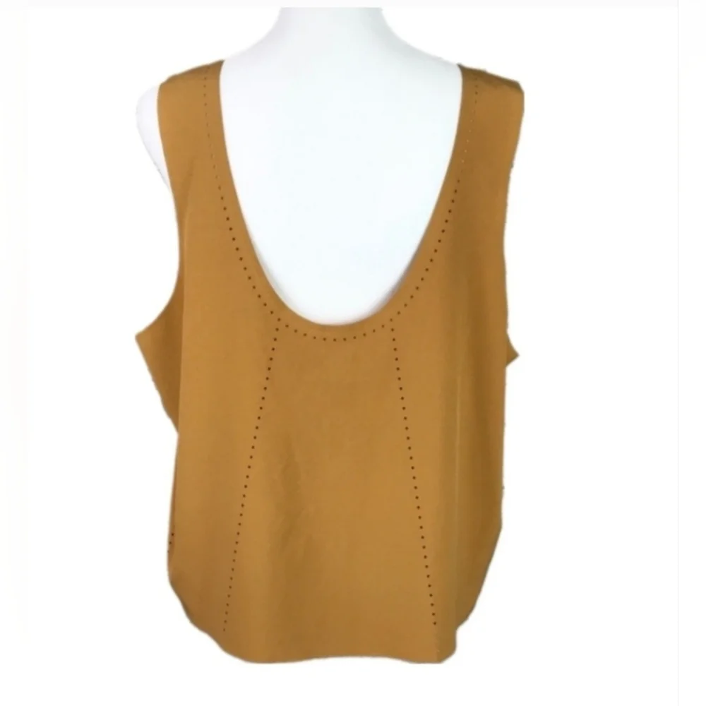 Athleta Mustard Yellow Crop Top - Picture 5 of 8